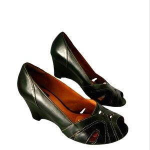 Clarks Artisan leather Wedges dressy peep open toe stitching